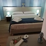 Housesandra Mare & Sole